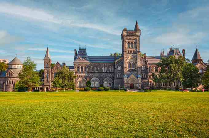 Colleges no Canadá