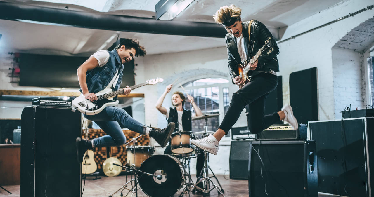 6 CANTORES E BANDAS IRLANDESAS PARA A SUA PLAYLIST!