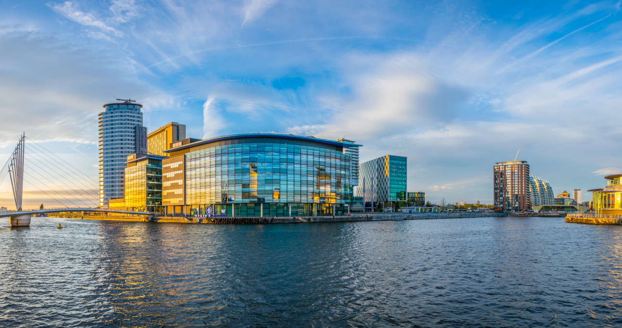 Communicate School: veja o curso na Inglaterra feito para você