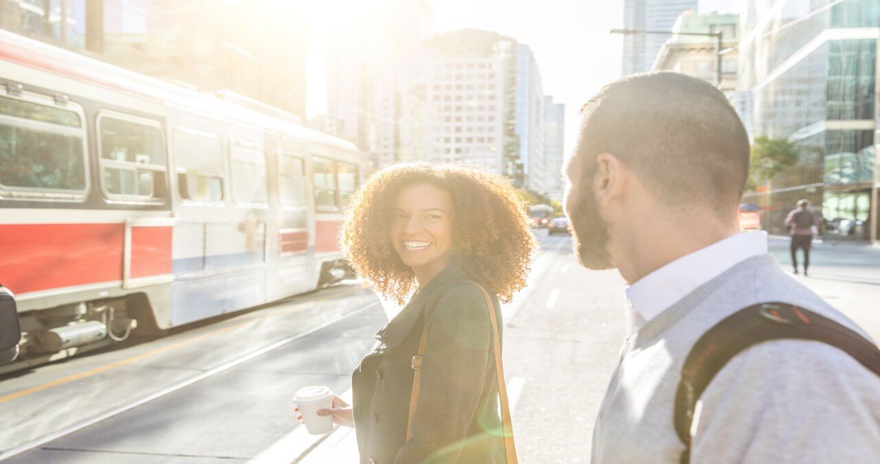 Como morar em Toronto: Descubra como morar legalmente!